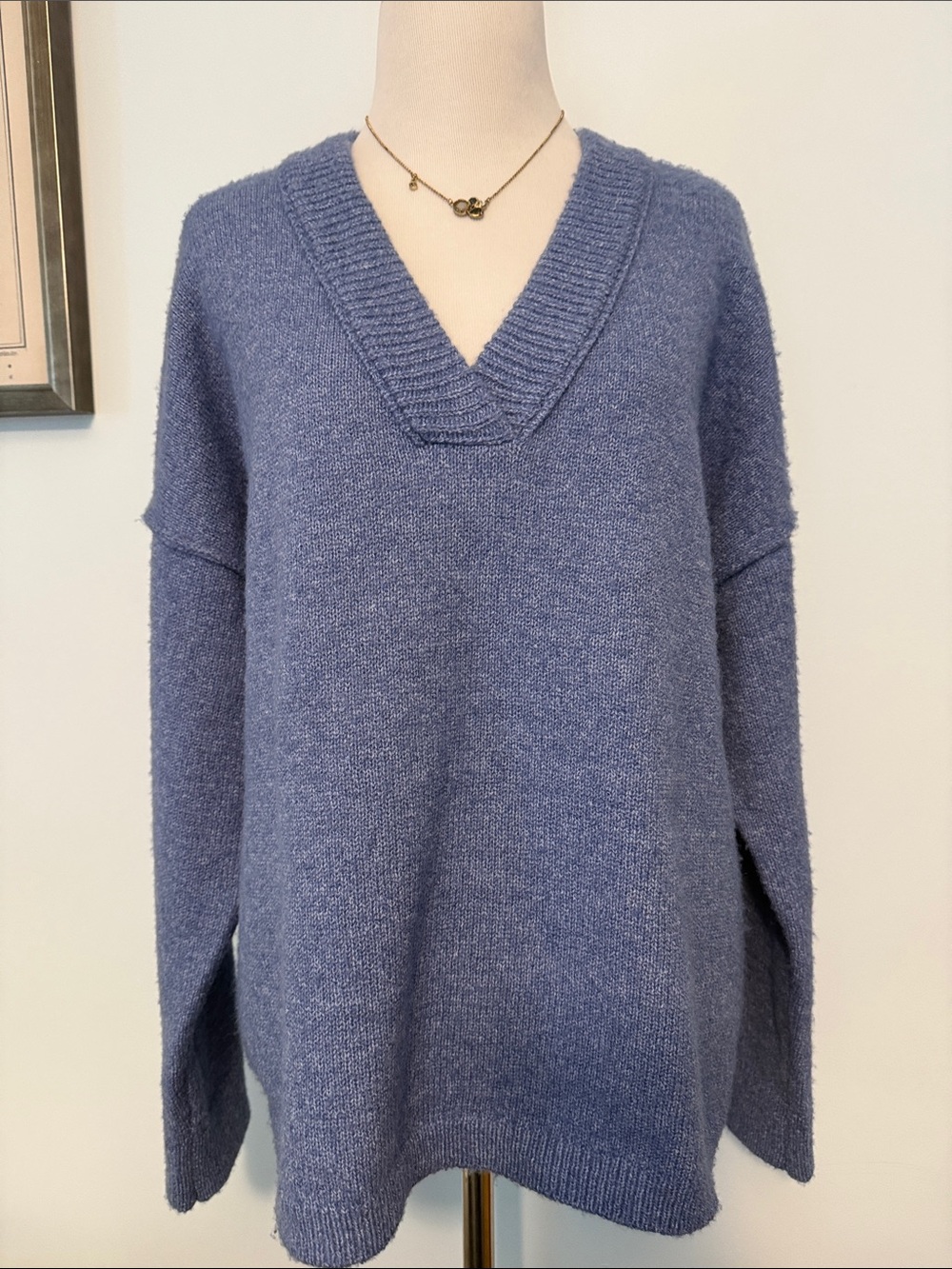 Melrose and Market V-Neck Sweater in Dusty Periwinkle